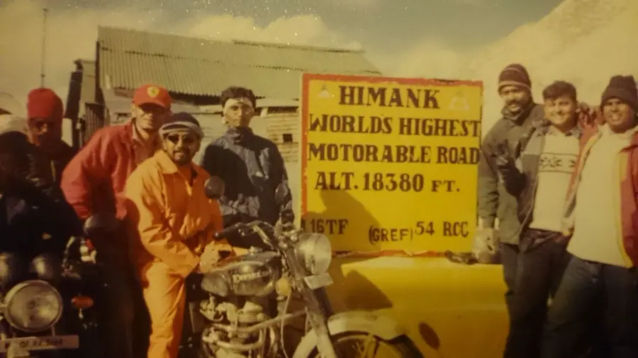 CHYK members at the world's highest motorable road